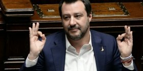 Un fiore per Salvini: lanciamo la Giornata nazionale della gentilezza verso gli avversari …