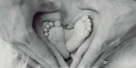Il Melograno: quando nasce un bambino nascono una mamma e un papà